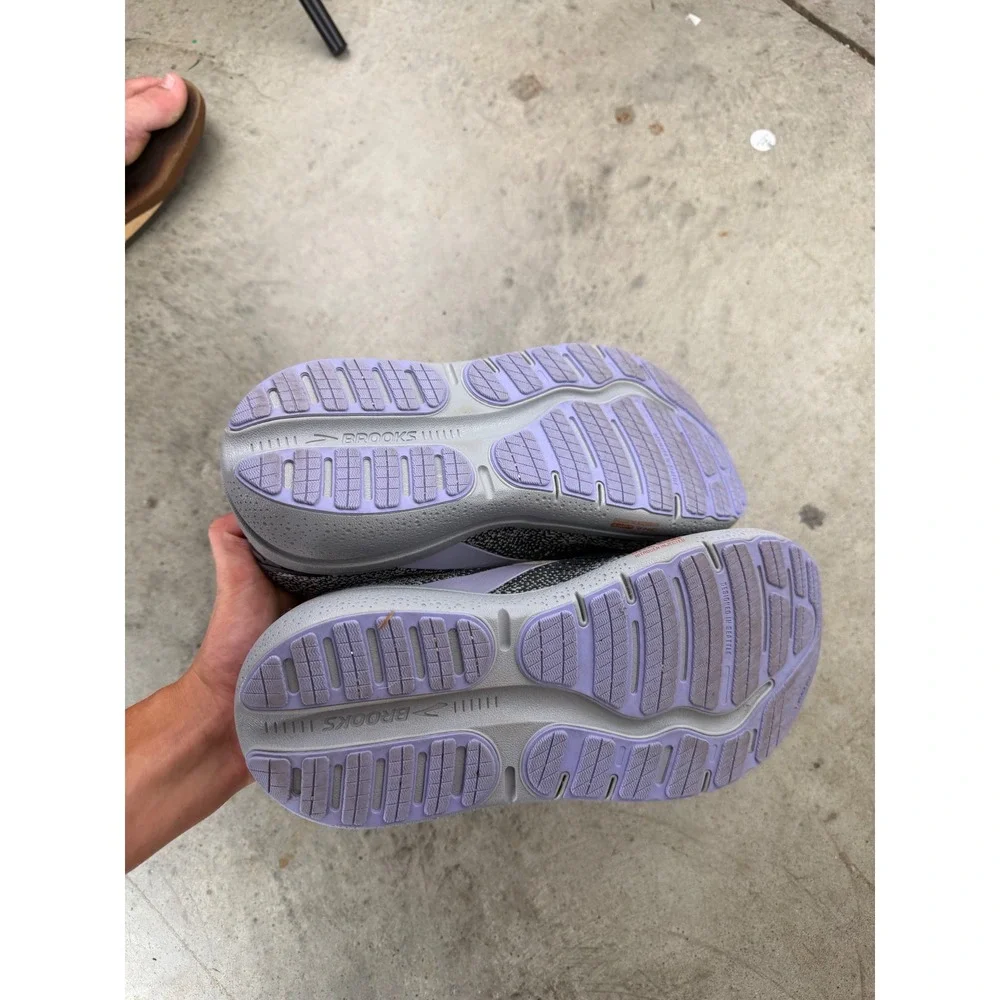 Brooks Ghost Max Women Running Shoes Gray Lavender 1204201D005 Wide D Size 9.5
